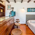 Apartment Panoramic Views I I *